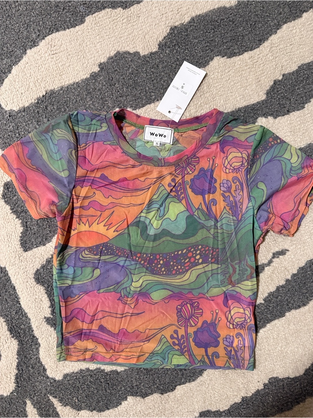 WoWo Multicolor Psychedelic Short Sleeve Crop Tee